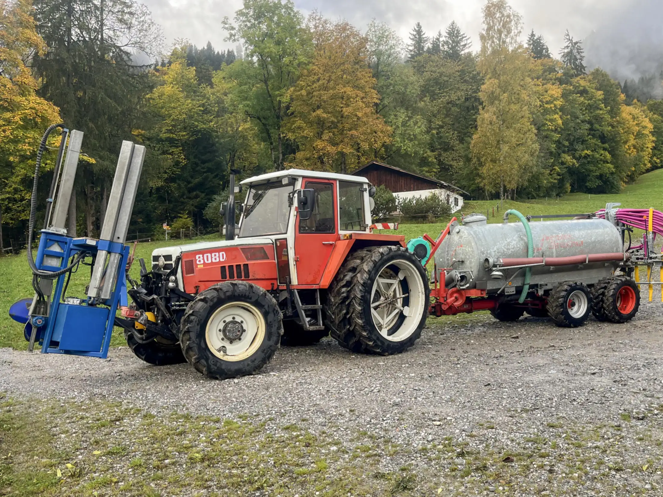 Traktor_mit_Guellenfass_01